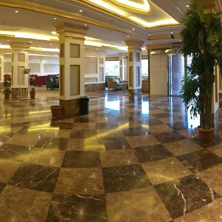 Qasr Al Khalij Hotel Riaad Buitenkant foto