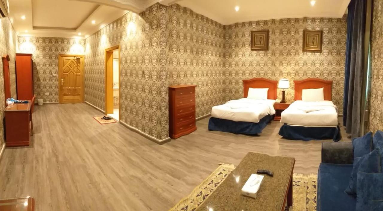 Qasr Al Khalij Hotel Riaad Buitenkant foto