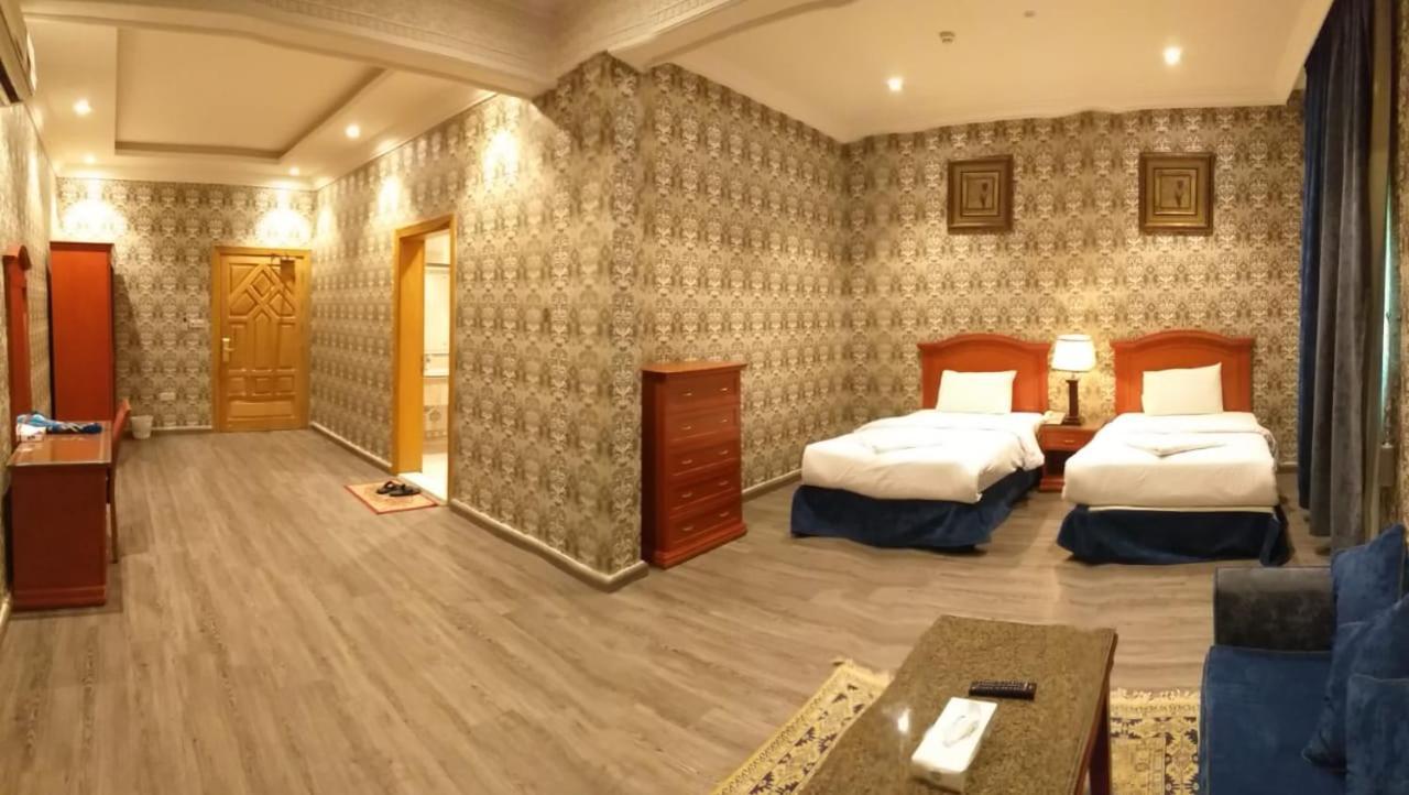 Qasr Al Khalij Hotel Riaad Buitenkant foto