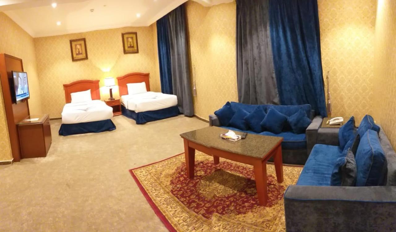 Qasr Al Khalij Hotel Riaad Buitenkant foto