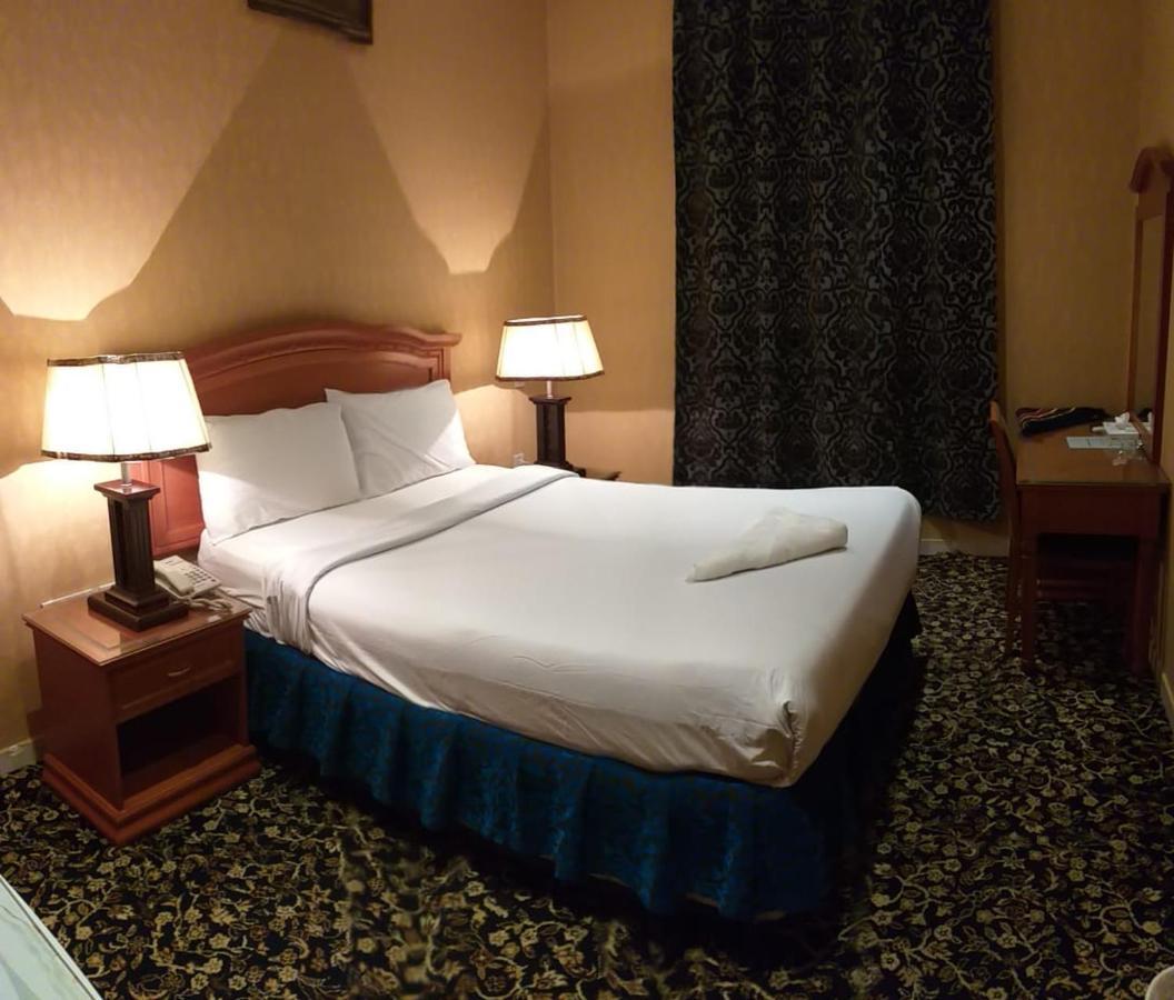 Qasr Al Khalij Hotel Riaad Buitenkant foto