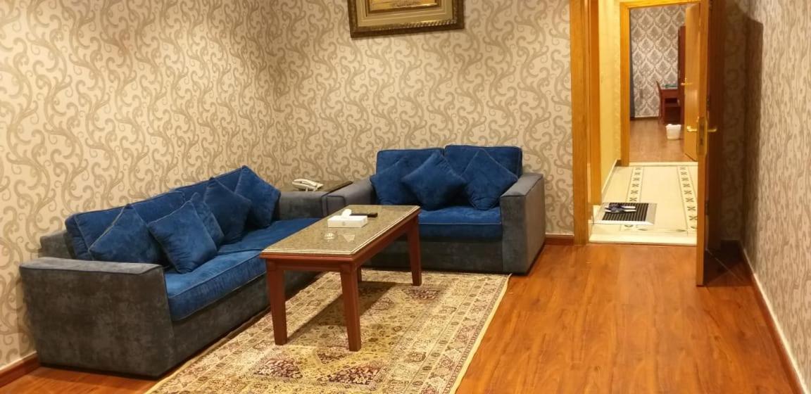 Qasr Al Khalij Hotel Riaad Buitenkant foto